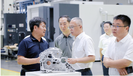 [永兴集团yx06精机]洛阳工信局和洛轴领导等专项调研组赴永兴集团yx06精机考察 共谋轴承产业高质量发展